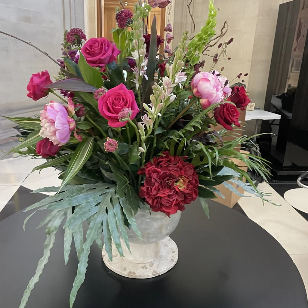 TV Pink Roses and Peonies