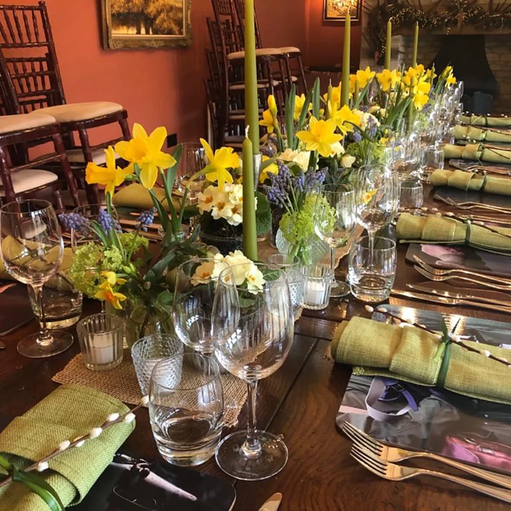 Daffodil floral table runner